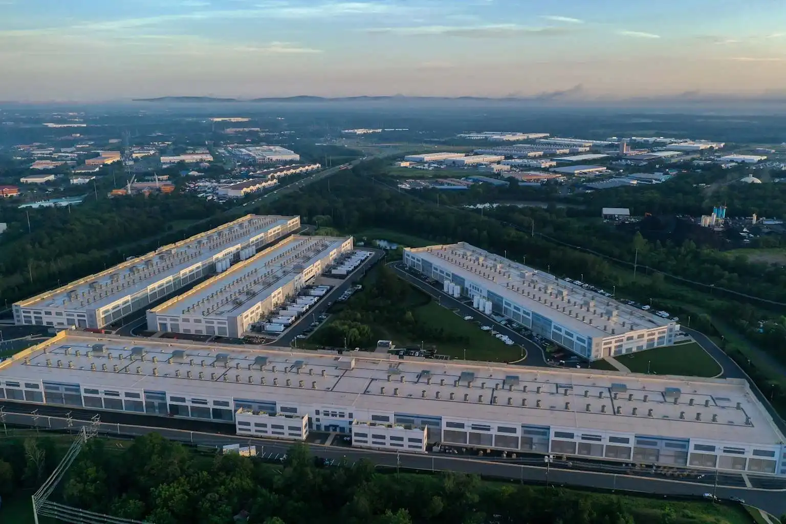 亚马逊九连跌后终止跌势,此前市值蒸发4500亿美元