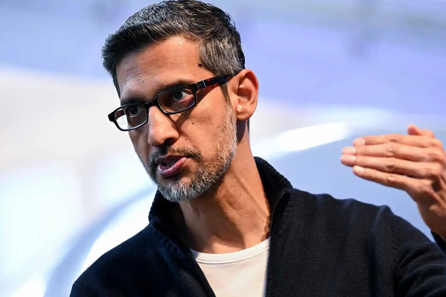 谷歌CEO将AI投资比作铁路建设投资