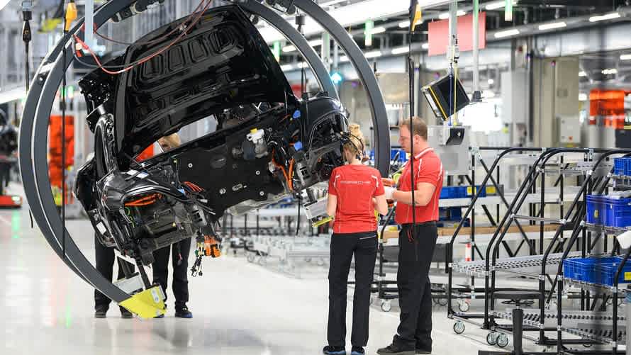 欧元区制造业自去年10月以来首次恢复增长