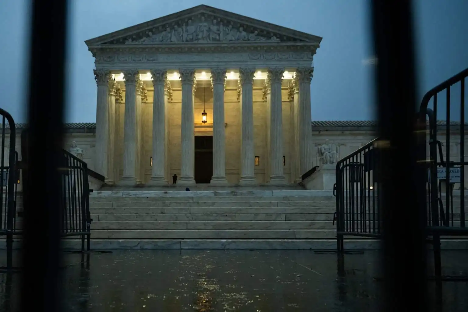 美国最高法院推翻特朗普关税后香港股市飙升