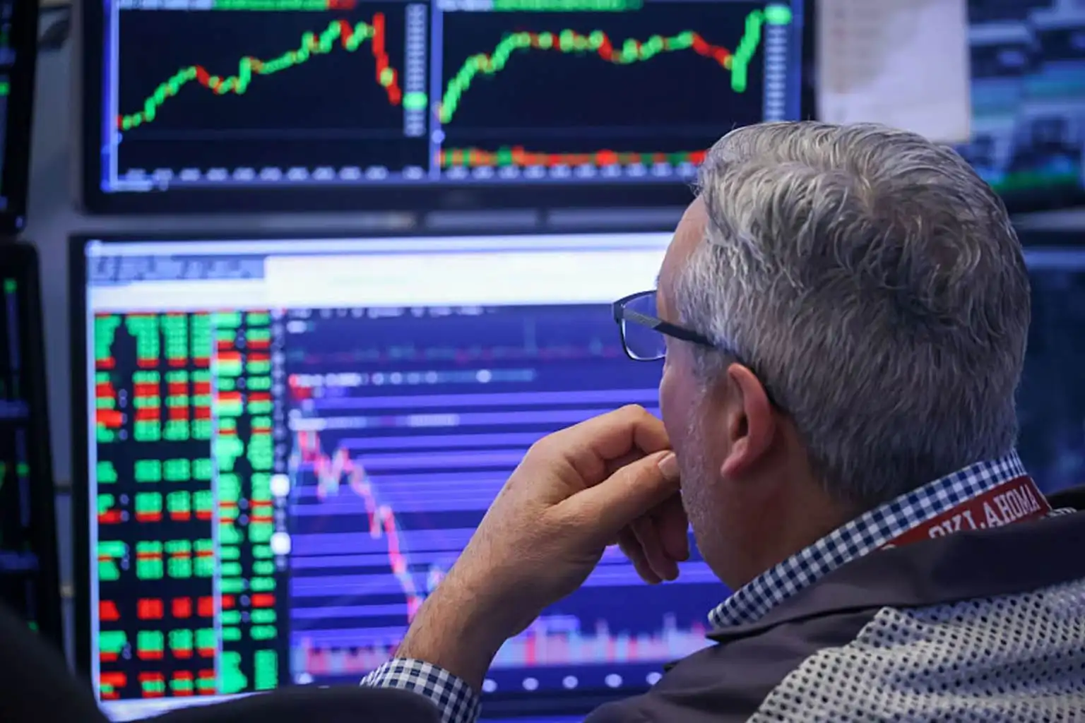 软件公司因 AI 恐慌冲击放贷方而暂停债务交易