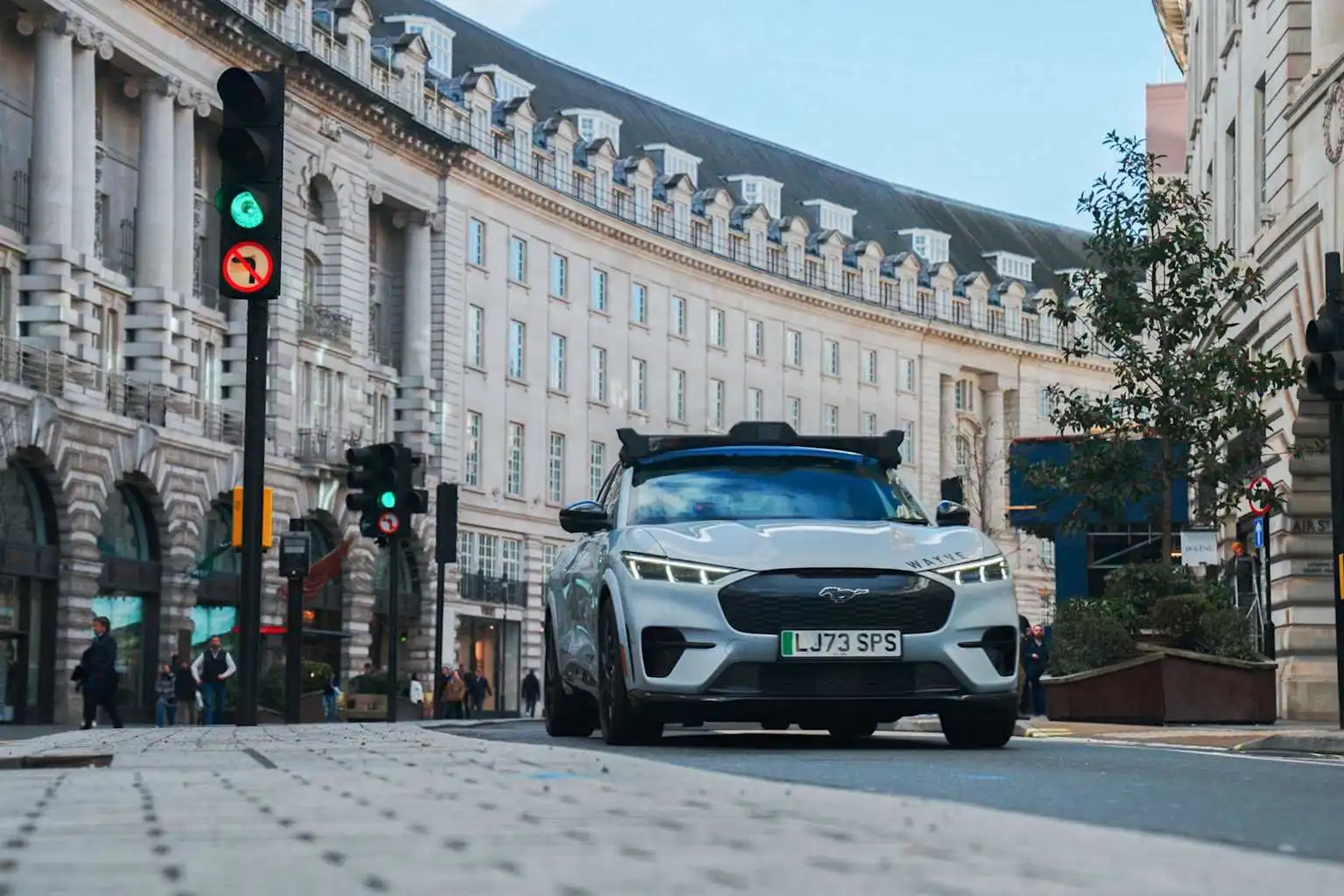 英国自动驾驶初创公司Wayve以86亿美元估值融资15亿美元