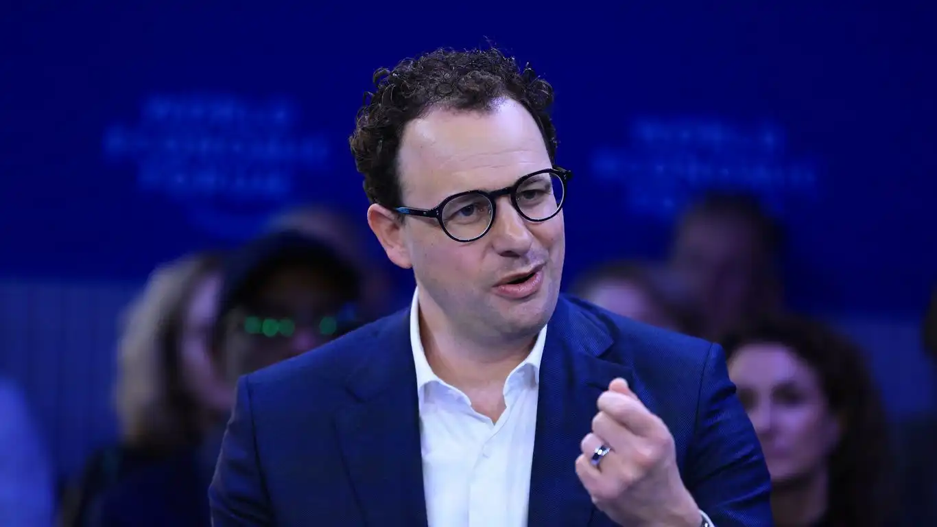 Anthropic内部备忘录显示对失控和策划阴谋AI的深切担忧