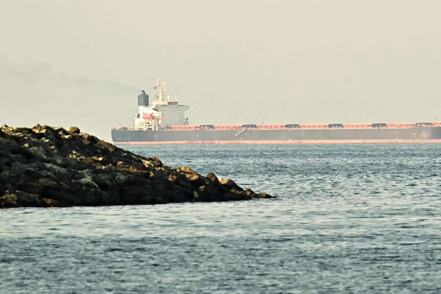 美伊战争引发避险潮,美股期货大跌