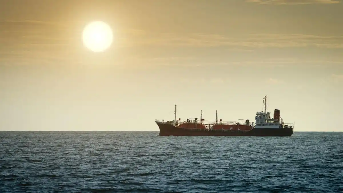 布伦特原油价格触及2024年年中以来最高水平,伊朗危机导致中东石油出口受阻