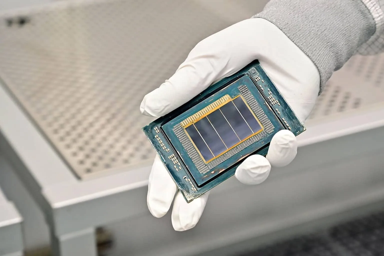 英特尔确认Clearwater Forest Xeon 6+已在18A节点上批量生产